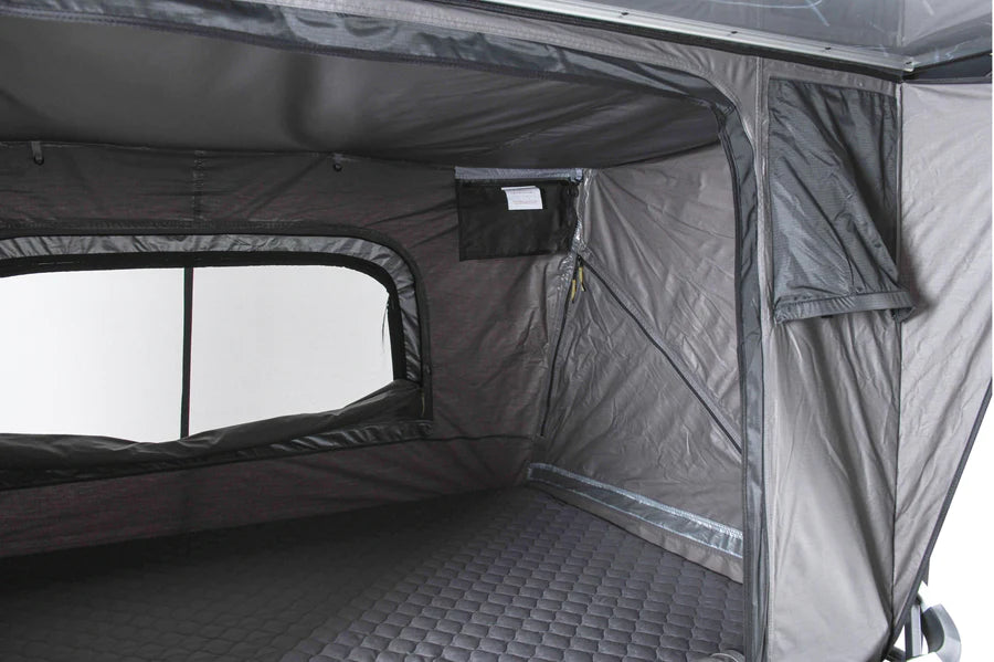 Wild Land Rock Cruiser 140 Hard-Shell Rooftop Tent